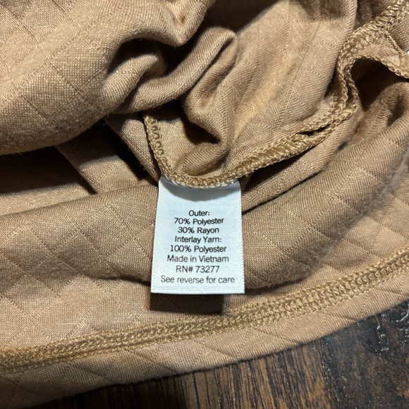 Women’s Croft and Barrow Quilted Quarter Zip Pullover Tan and White Size Large - Picture 5 of 5